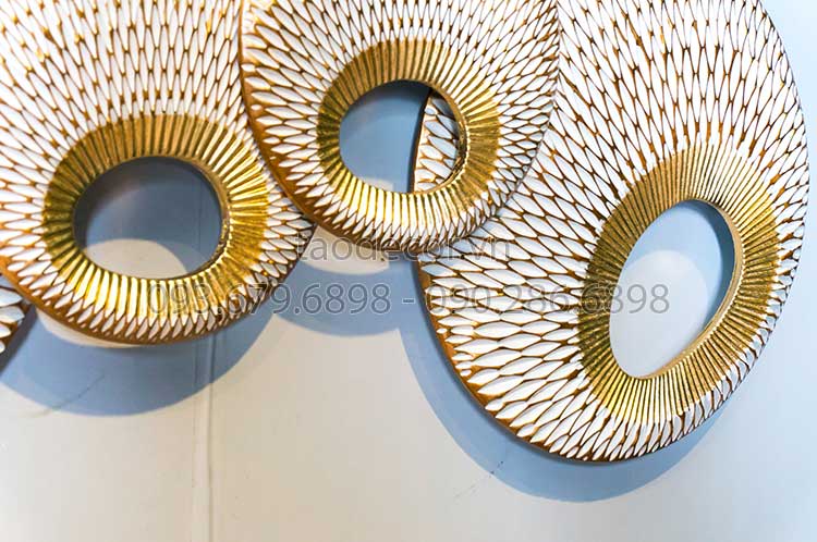 do-trang-tri-treo-tuong-bat-diep-thuy-chi---(571-2)---118x75x14-(4)