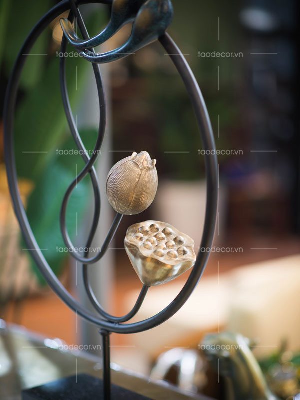 trang trí nhà-mua đồ trang trí kệ ở đâu-đồ trang trí phòng khách sang trọng-2