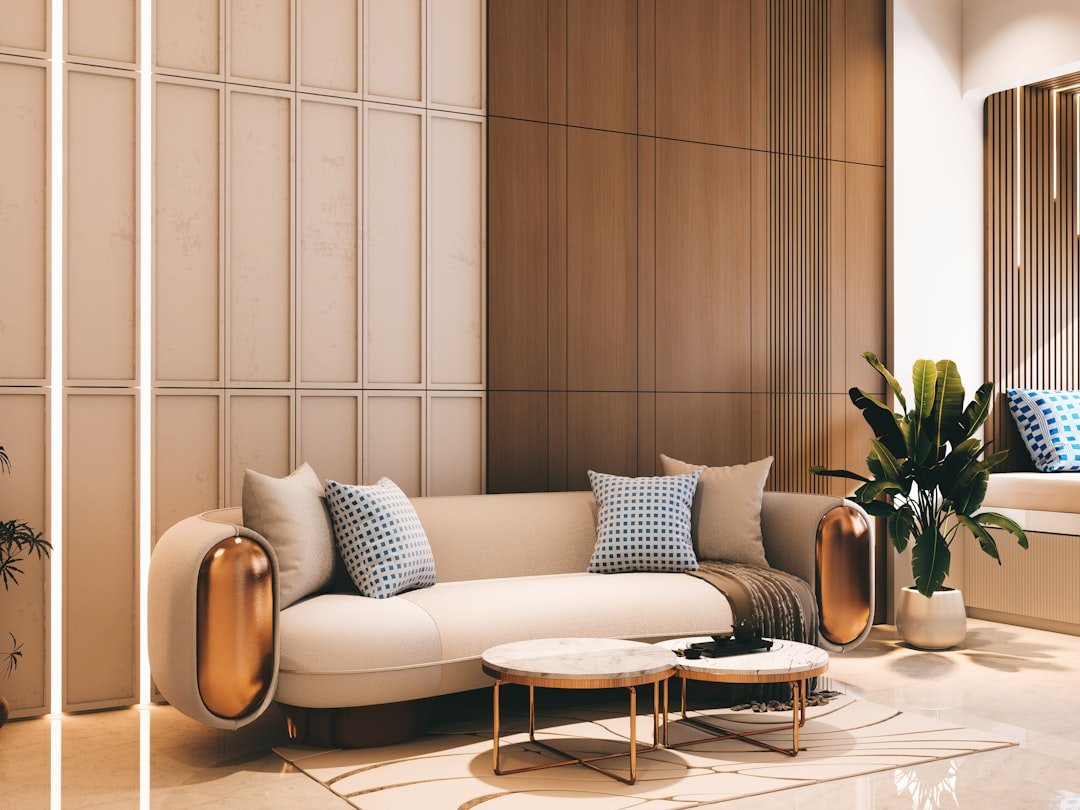 Decor bằng đồng trên nền màu trung tính giúp không gian nhìn sang mà vẫn nhẹ mắt