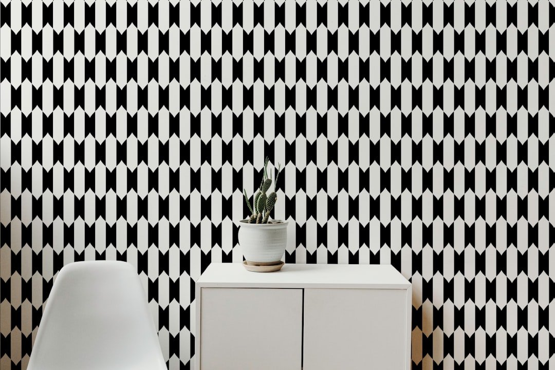 Decal Dán Trang Trí Tường Hàn Quốc: 9 Ý Tưởng Giúp Không Gian Tươi Hơn Mà Vẫn Gọn Và Có Gu 3 Họa tiết nhẹ và đúng tinh thần phòng luôn giúp decal sống lâu hơn trong không gian