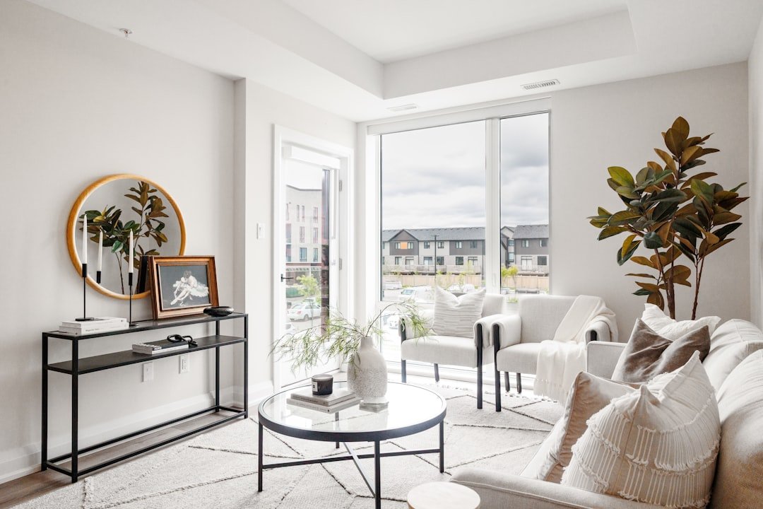 Một bộ decor nhỏ khiến quà tân gia trông chỉn chu và có chủ đích hơn