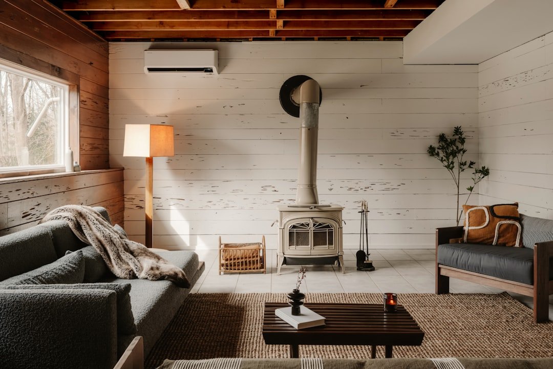 Những Món Đồ Decor Trang Trí Hút Tài Lộc Vào Nhà: 9 Gợi Ý Đẹp Và Có Ý Nghĩa 7 Cây xanh và vật liệu tự nhiên giúp không gian sống cân bằng, mềm và gần gũi hơn
