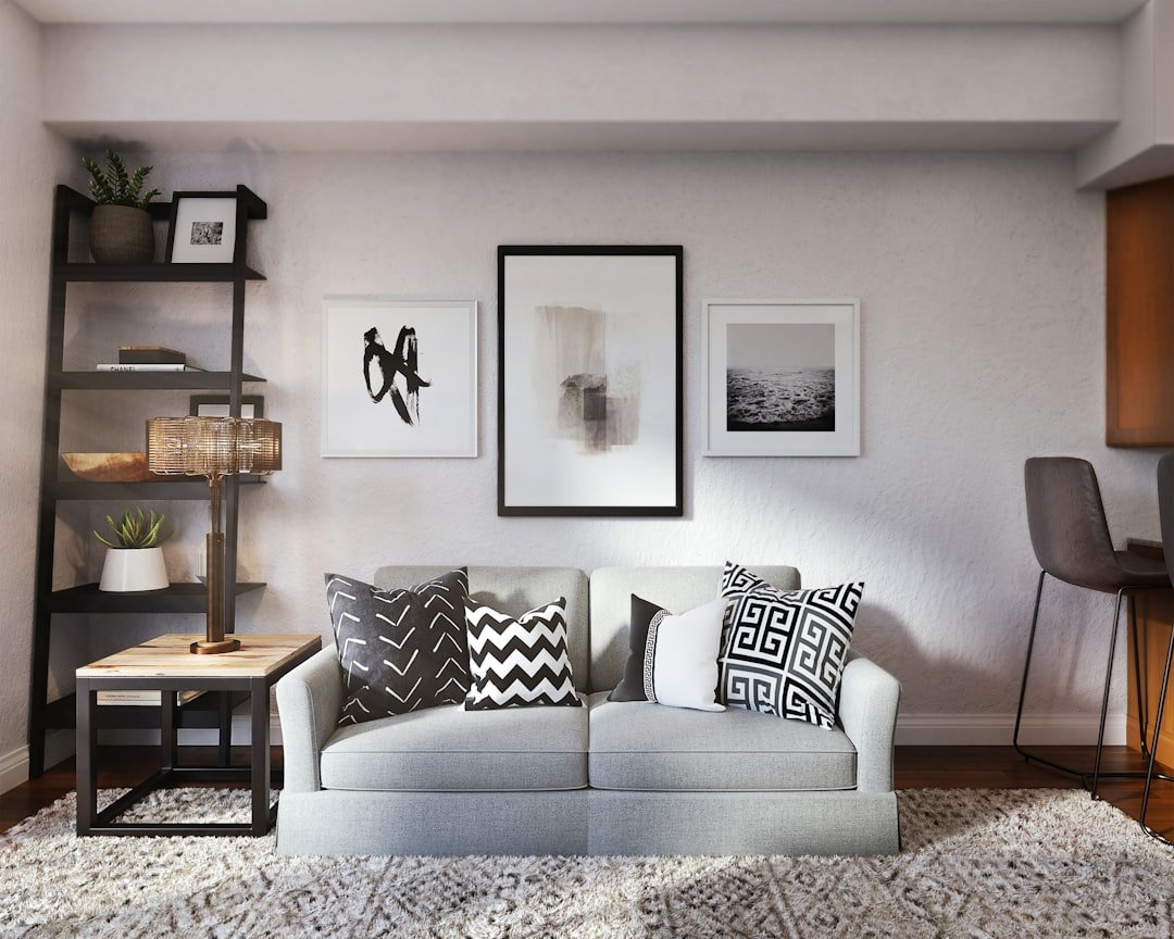 Cách Trang Trí Phòng Khách Chung Cư Đẹp: 10 Gợi Ý Để Không Gian Nhỏ Vẫn Có Gu Và Dễ Thở 4 Sofa đúng tỷ lệ giúp phòng khách chung cư nhỏ nhẹ mắt và dễ bố trí hơn