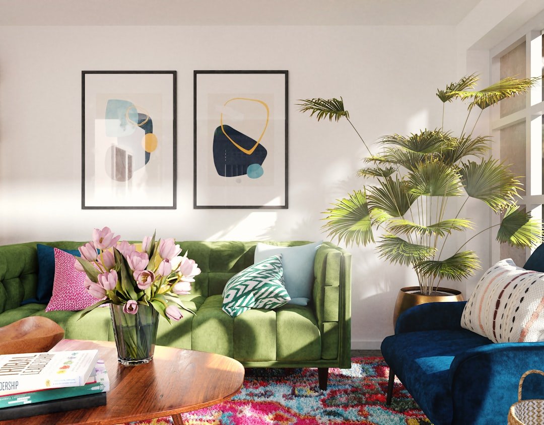 tranh treo tường cùng ghế sofa